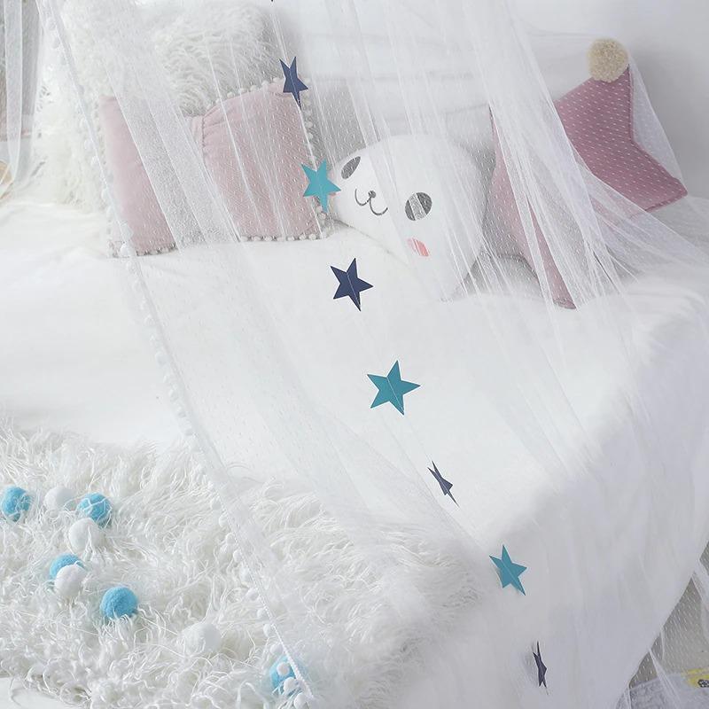 Oslo Star Canopy Cozy bed decor